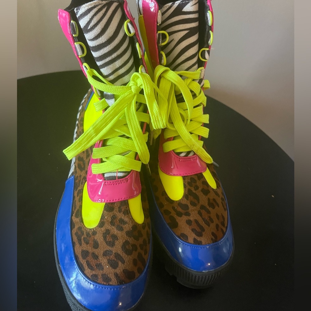 Cape Robbin multi color combat boot size 10m